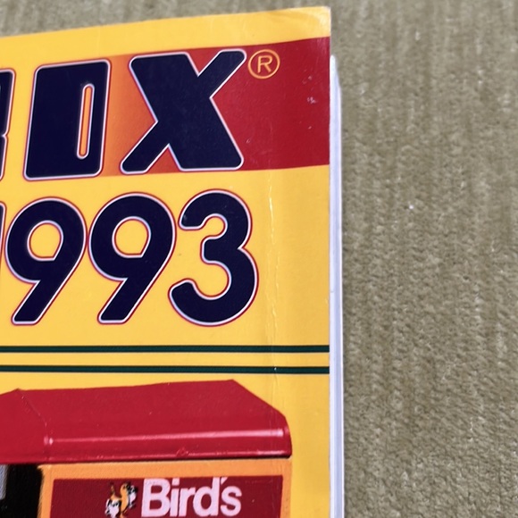 Matchbox Toys 1948-1993 Identification & Value Price Guide by Dana Johnson OOP - Picture 5 of 6